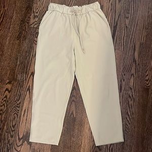 NWOT Lululemon Stretch High-Rise Crop 23”